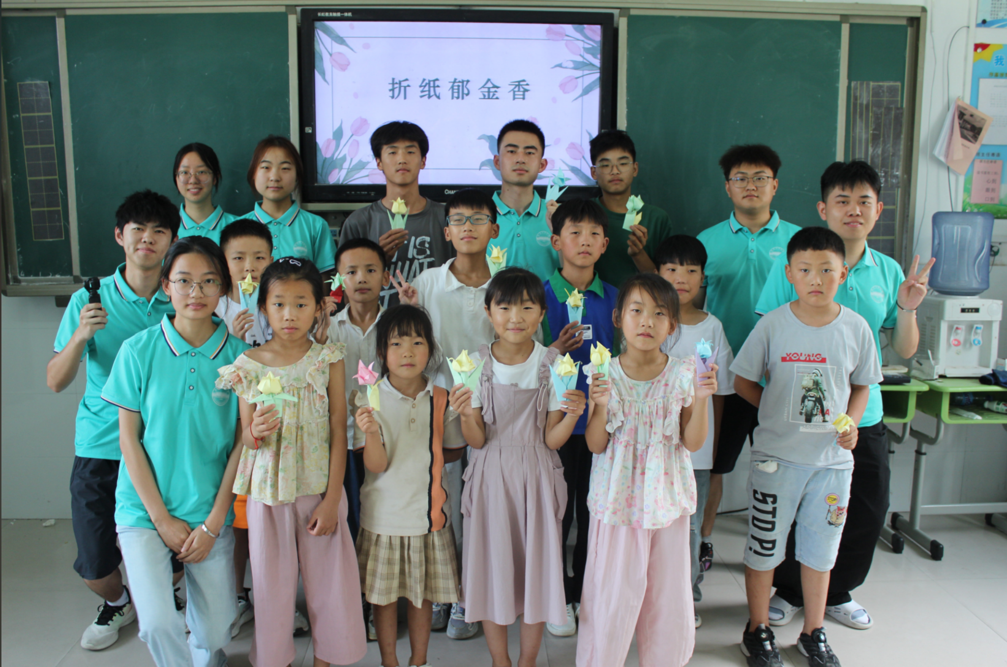 365best体育亚洲官网“筑梦砂坝，爱心助学”团队开展暑期三下乡社会实践活动