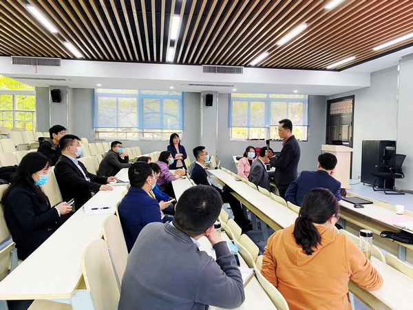 365best体育亚洲官网举办科研项目和科学技术奖申报经验交流会
